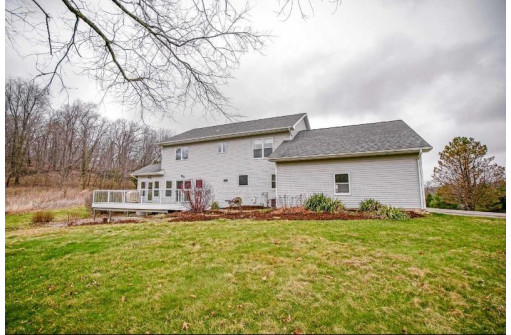 1730 Lewis Rd, Mount Horeb, WI 53572