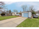 53 Bradford Ln, Madison, WI 53714