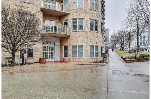 360 W Washington Ave 605, Madison, WI 53703