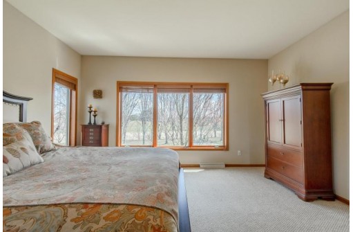 7734 Welcome Dr, Verona, WI 53593