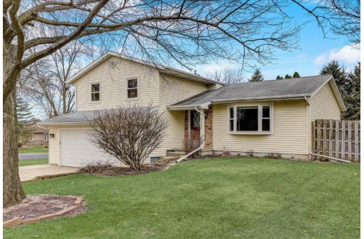 6326 Johnson St, McFarland, WI 53558