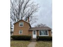 643 11th St, Baraboo, WI 53913