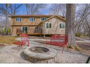 5827 Schumann Dr, Fitchburg, WI 53711