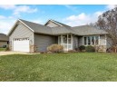 2000 Hilldale Ln, Stoughton, WI 53589