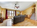 2000 Hilldale Ln, Stoughton, WI 53589