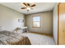 2000 Hilldale Ln, Stoughton, WI 53589