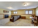 2000 Hilldale Ln, Stoughton, WI 53589