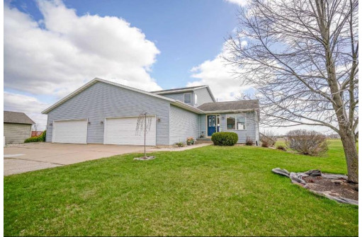 N8882 Hannah Rd, Belleville, WI 53508