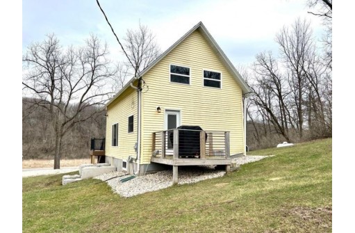 9262 County Road F, Blanchardville, WI 53516