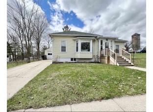 422 Allen St Clinton, WI 53525-9489