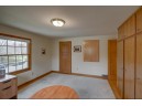 225 Carillon Dr, Madison, WI 53705