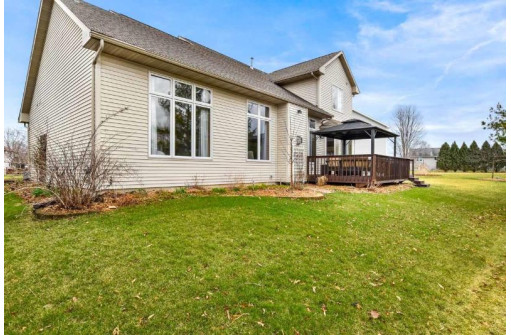 904 Innisbrook Ct, Waunakee, WI 53597