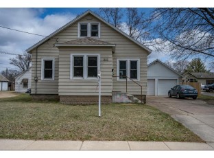 212 Lincoln St Mauston, WI 53948