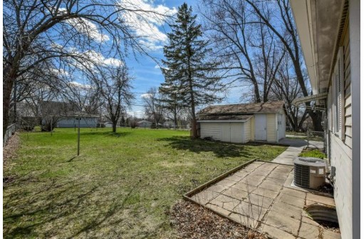 3501 Prairie Ave, Madison, WI 53714