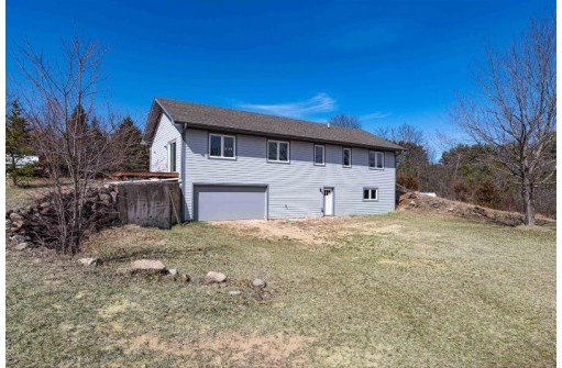 913 Gillette Ln, Wisconsin Dells, WI 53965