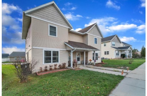 218 S Musket Ridge Dr, Sun Prairie, WI 53590