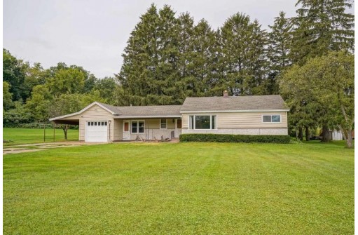 2229 Hwy 51, Stoughton, WI 53589