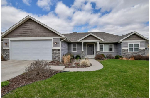 4030 Red Hawk Run, Black Earth, WI 53515