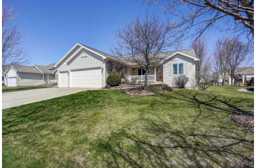 330 Country Clover Dr, DeForest, WI 53532