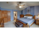 190 Cobham Ln, Sun Prairie, WI 53590