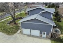 5646 Old Oak Dr, Fitchburg, WI 53711