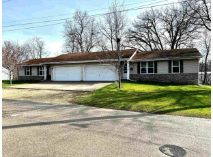 320-322 Spencer St Edgerton, WI 53534