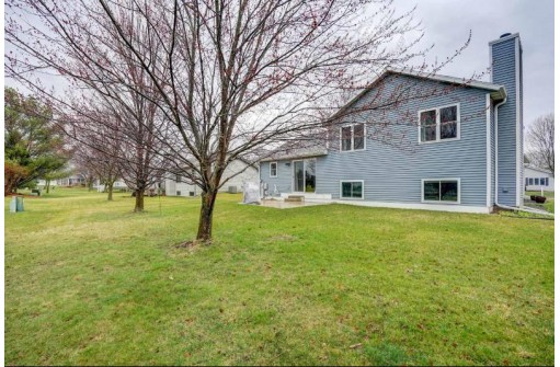 808 W Lexington Pky, DeForest, WI 53532