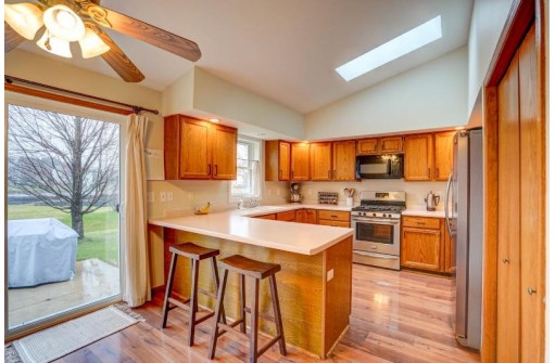 808 W Lexington Pky, DeForest, WI 53532