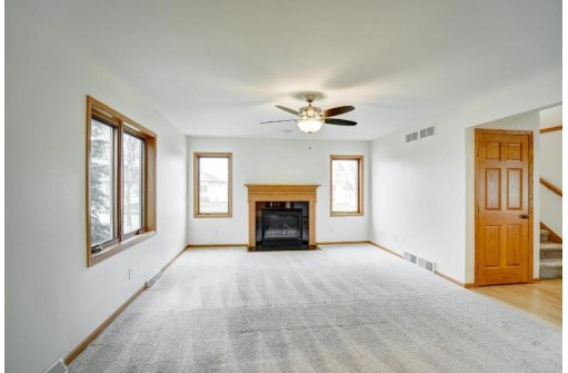 9402 Whippoorwill Way, Middleton, WI 53562