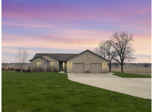 774 Maple Grove Rd Edgerton, WI 53534