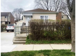 1902 Fisher St Madison, WI 53713