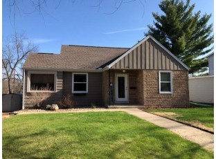 1223 W Prospect St Portage, WI 53901