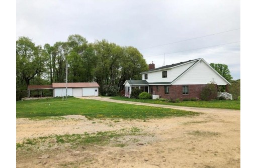 5672 Griffiths Rd, Dodgeville, WI 53533