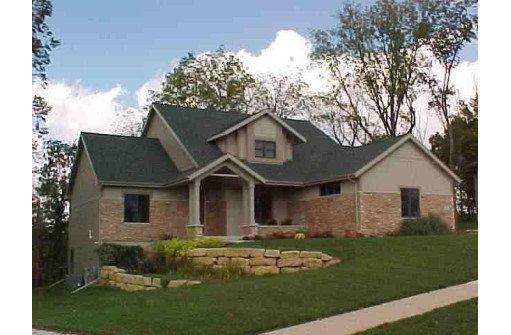 144 Valley View Rd, Mount Horeb, WI 53572