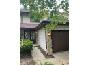 106 Williamsburg Way Ct, Madison, WI 53719