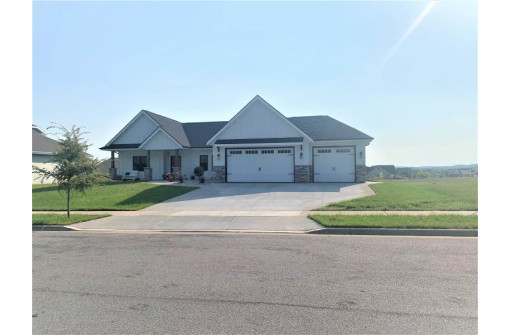 475 Brigham Ln, Prairie Du Sac, WI 53578