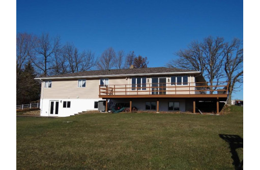 9440 Pecatonica Rd, Darlington, WI 53530