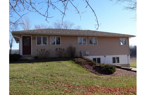 9440 Pecatonica Rd, Darlington, WI 53530