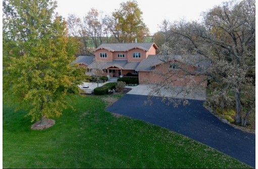 8730 County Road G, Mount Horeb, WI 53572