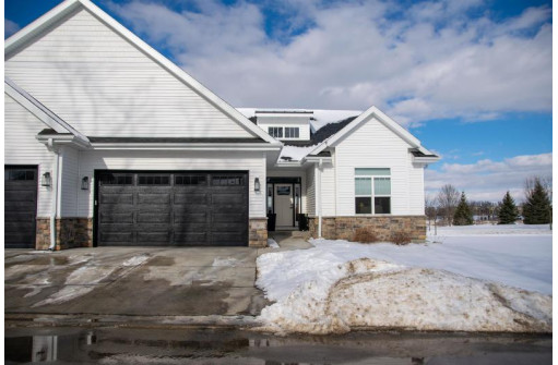 2 Prince Way, Fitchburg, WI 53711