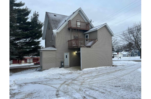 29 S Harrison St, Belleville, WI 53508