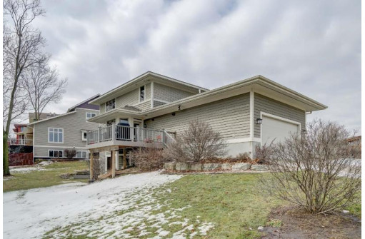 3543 John Muir Dr, Middleton, WI 53562