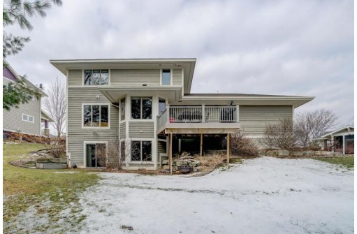 3543 John Muir Dr, Middleton, WI 53562