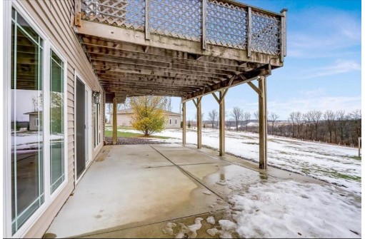 N7383 High Prairie Ln, New Glarus, WI 53574