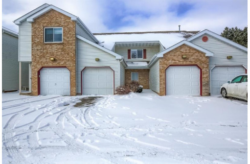 1014 Rockefeller Ln, Madison, WI 53704