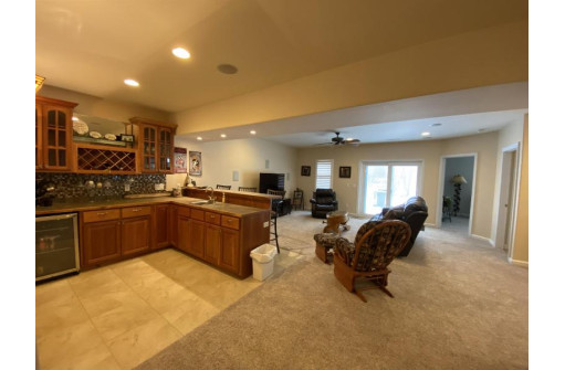 S8120 Coves Ct 2, Merrimac, WI 53561