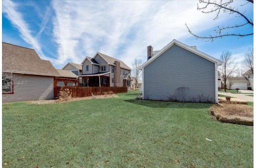 3172 Pleasant St, Sun Prairie, WI 53590