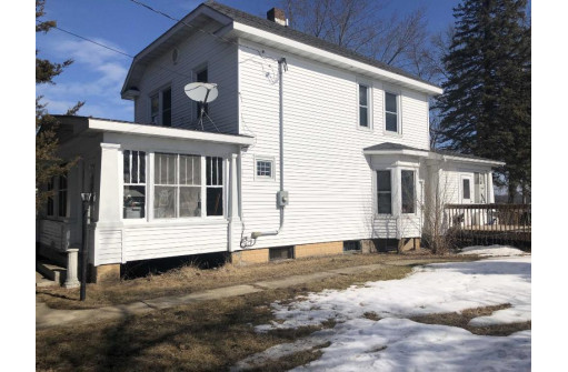 608 N Main St, Necedah, WI 54646