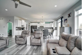 5908 Hialeah Dr