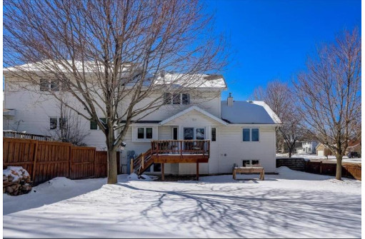 1400 Danbury Bay, Waunakee, WI 53597